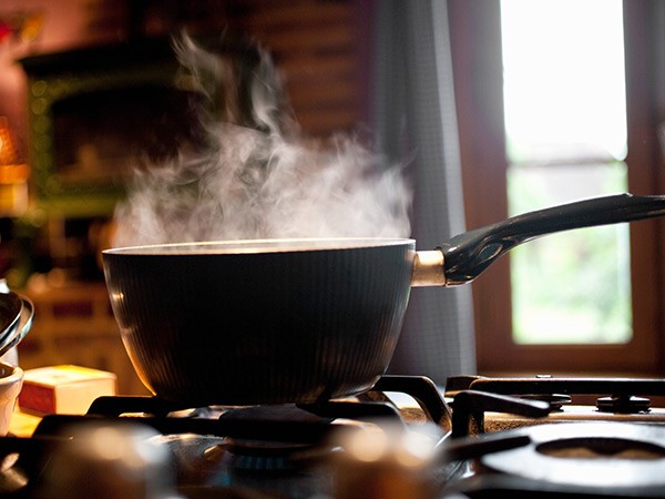 不锈钢锅如何使用才更健康？